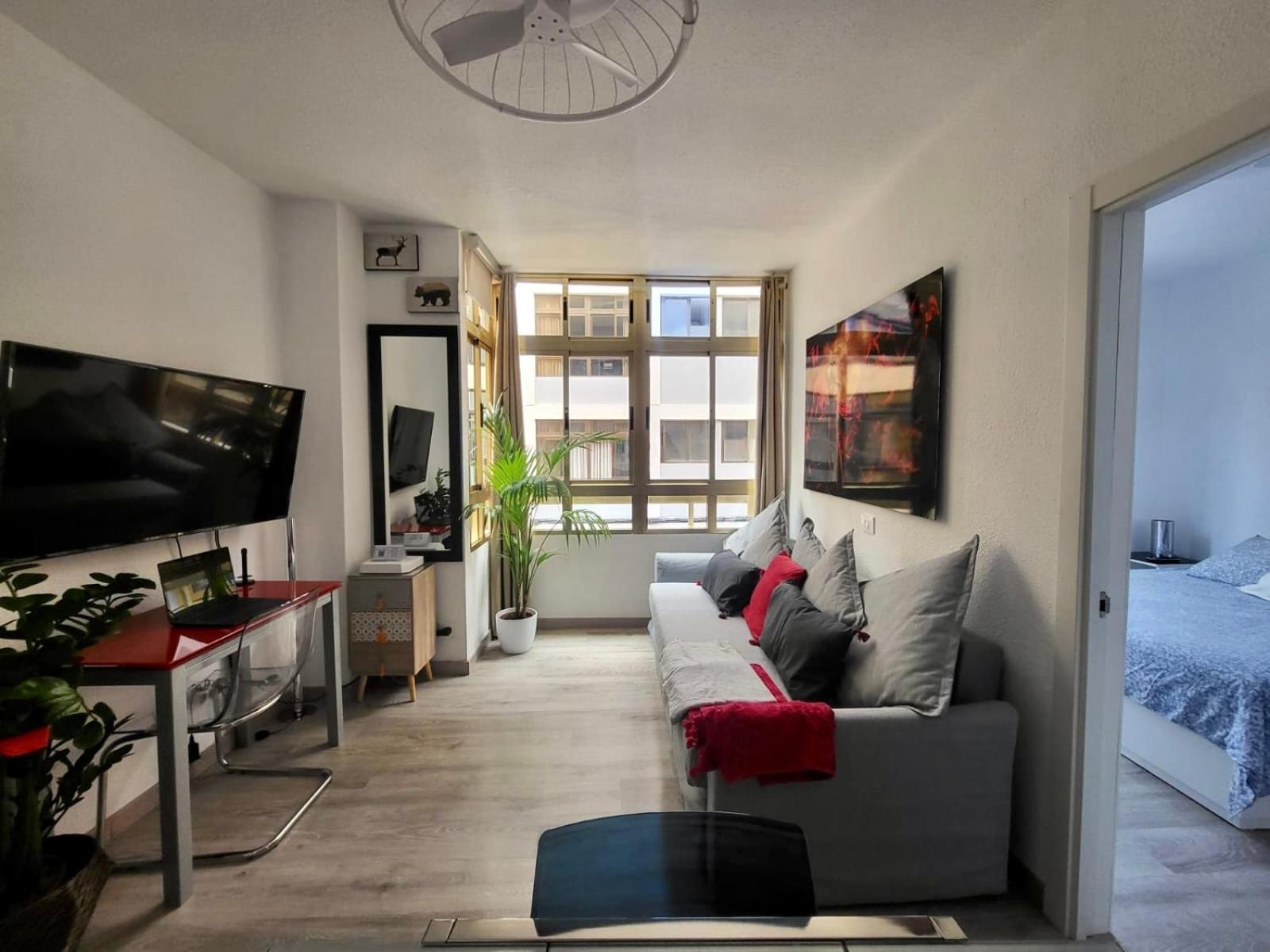 2 Bedrooms Flat 50 Mts Away From Canteras